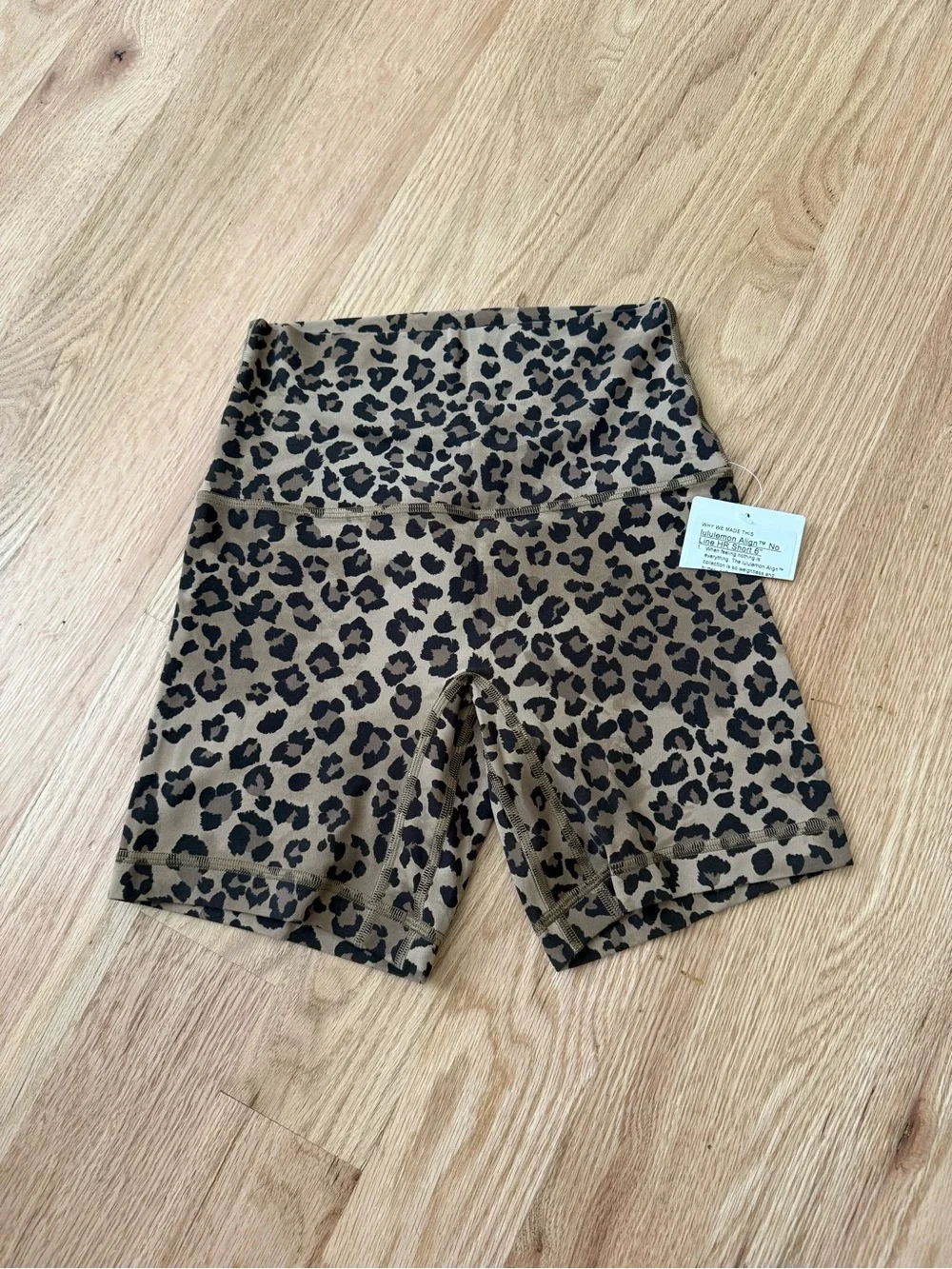 NEW Lululemon Align 6” Bike Shorts Leopard Print Size 4 - Picture 7 of 7